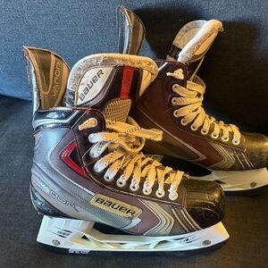 Bauer Vapor Skates with Black and White Accents